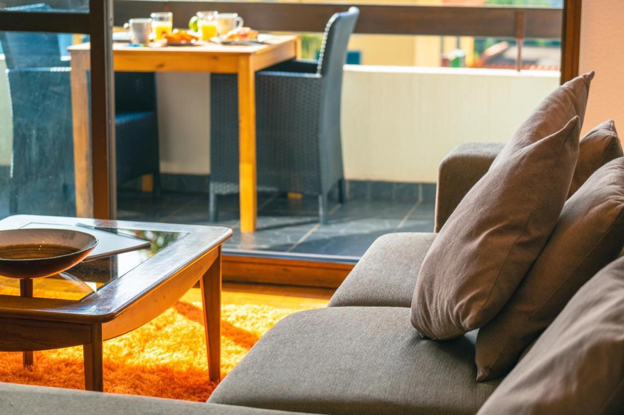 Camoes Apartment By Atlantic Holiday ฟุงชาล ภายนอก รูปภาพ