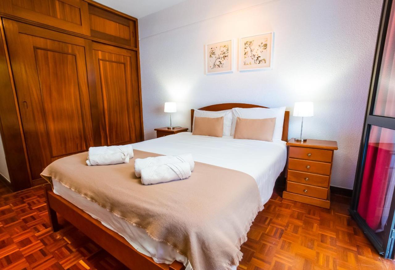 Camoes Apartment By Atlantic Holiday ฟุงชาล ภายนอก รูปภาพ